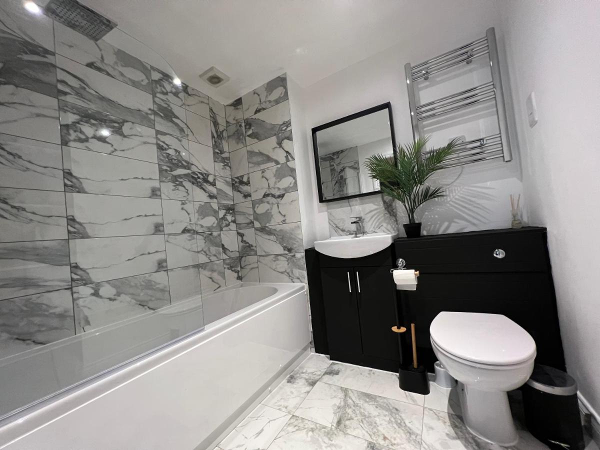 Modern 2 Bedroom Aesthetic Apt مانشستر المظهر الخارجي الصورة